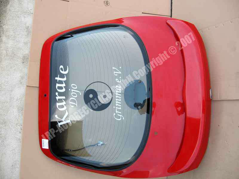 Hyundai Coupe RD original Heckklappe mit Scheibe mit Spoiler rot